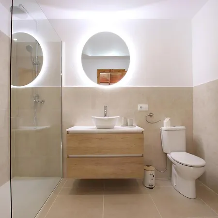 Stylish Two-bedroom Anere * Pollença