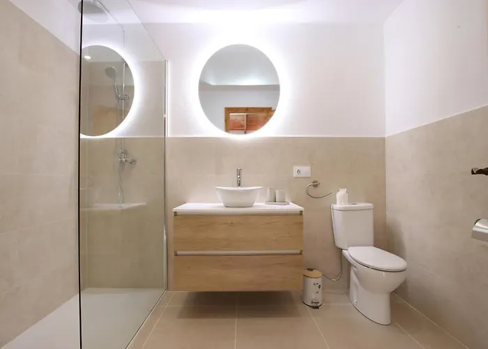 Stylish Two-bedroom Anere * Pollença