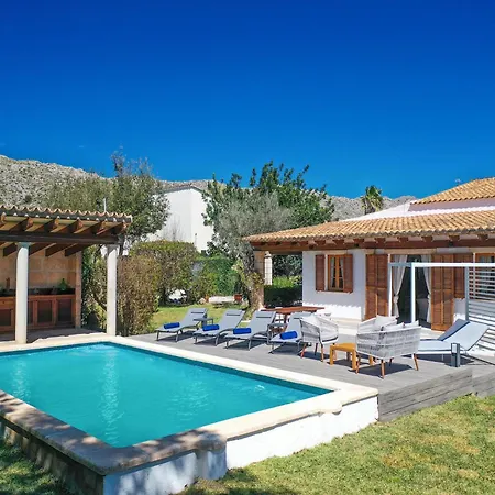 Stylish Two-bedroom Anere Pollenca