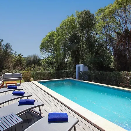 Willa Stylish Two-bedroom Anere