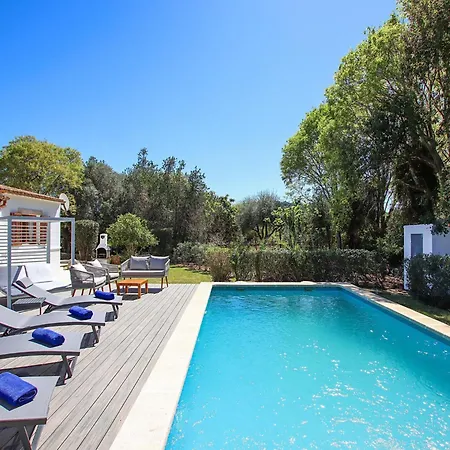 Stylish Two-bedroom Anere * Pollença