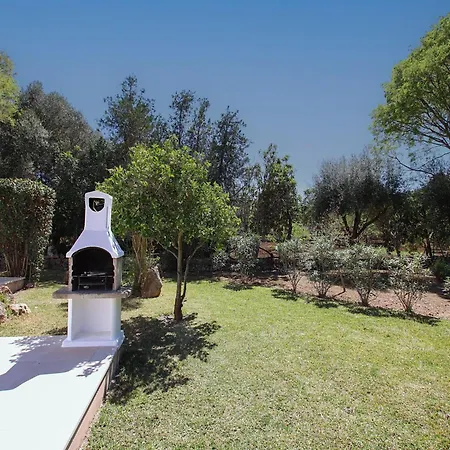 Stylish Two-bedroom Anere Villa *